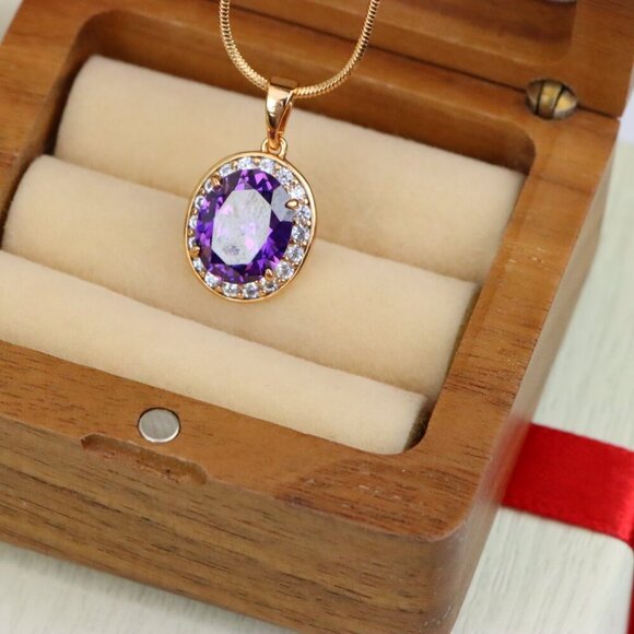 "Oval Purple Pendant with White Crystal Halo in Rose Gold Setting, XPPT1622 - Picture 6 of 12